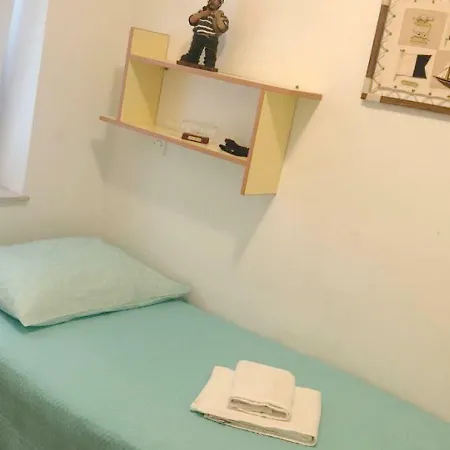 Adria شقة هفار